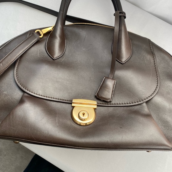 Salvatore Ferragamo Fiamma shoulder bag - Picture 7 of 10